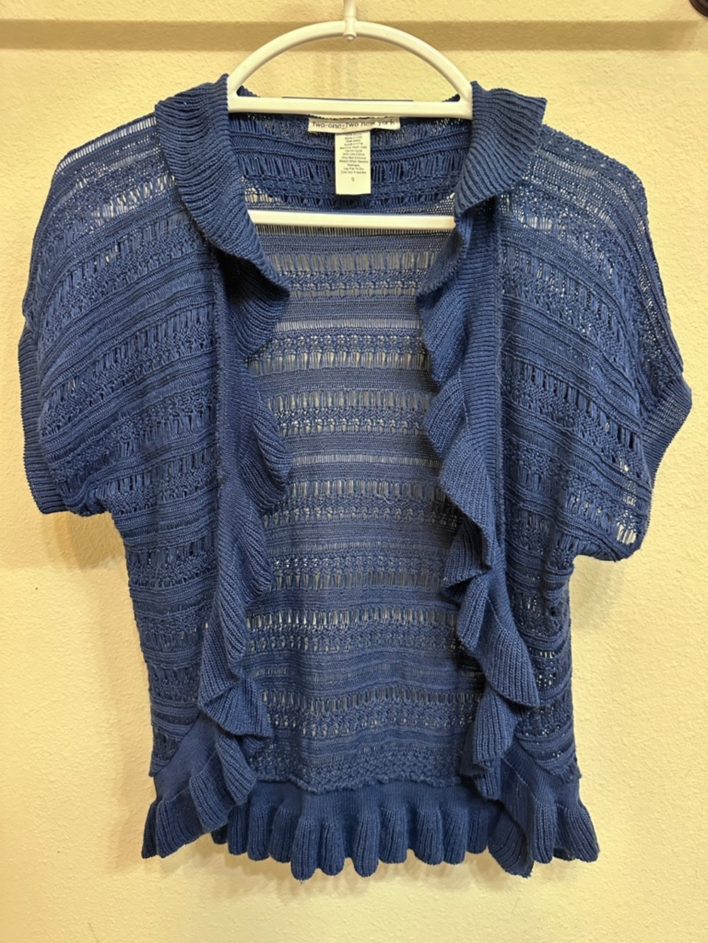 Ruffled Open-Knit Short-Sleeve Sweater Shrug - Blue